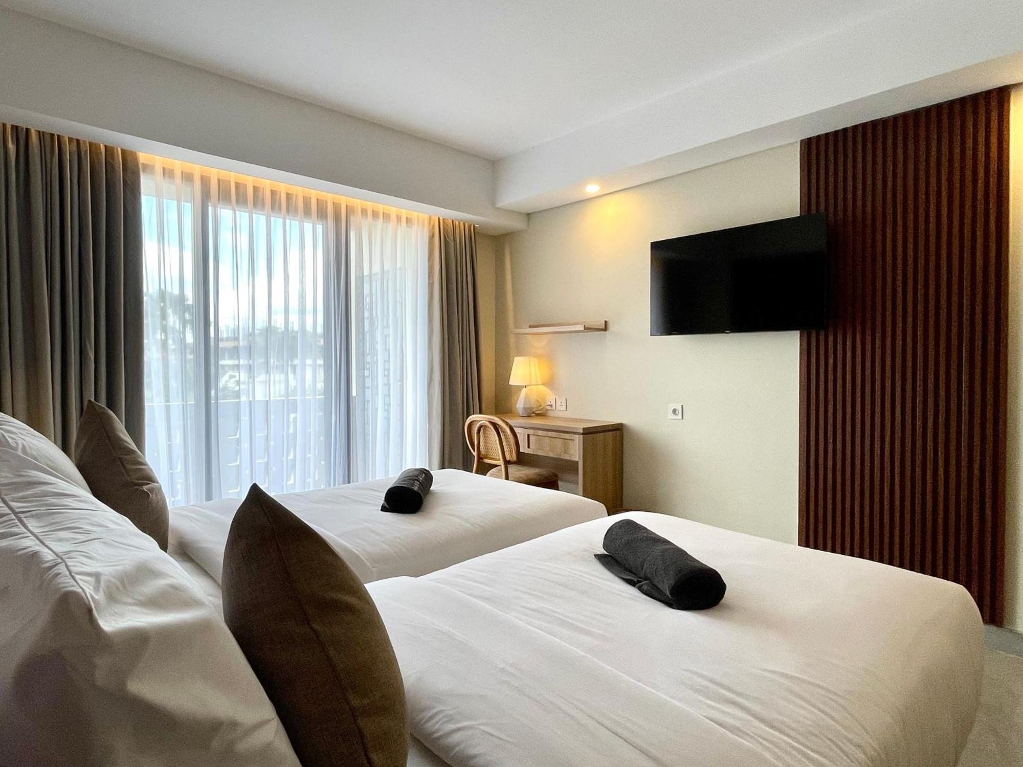 Anaya Hotel Canggu Buitenkant foto