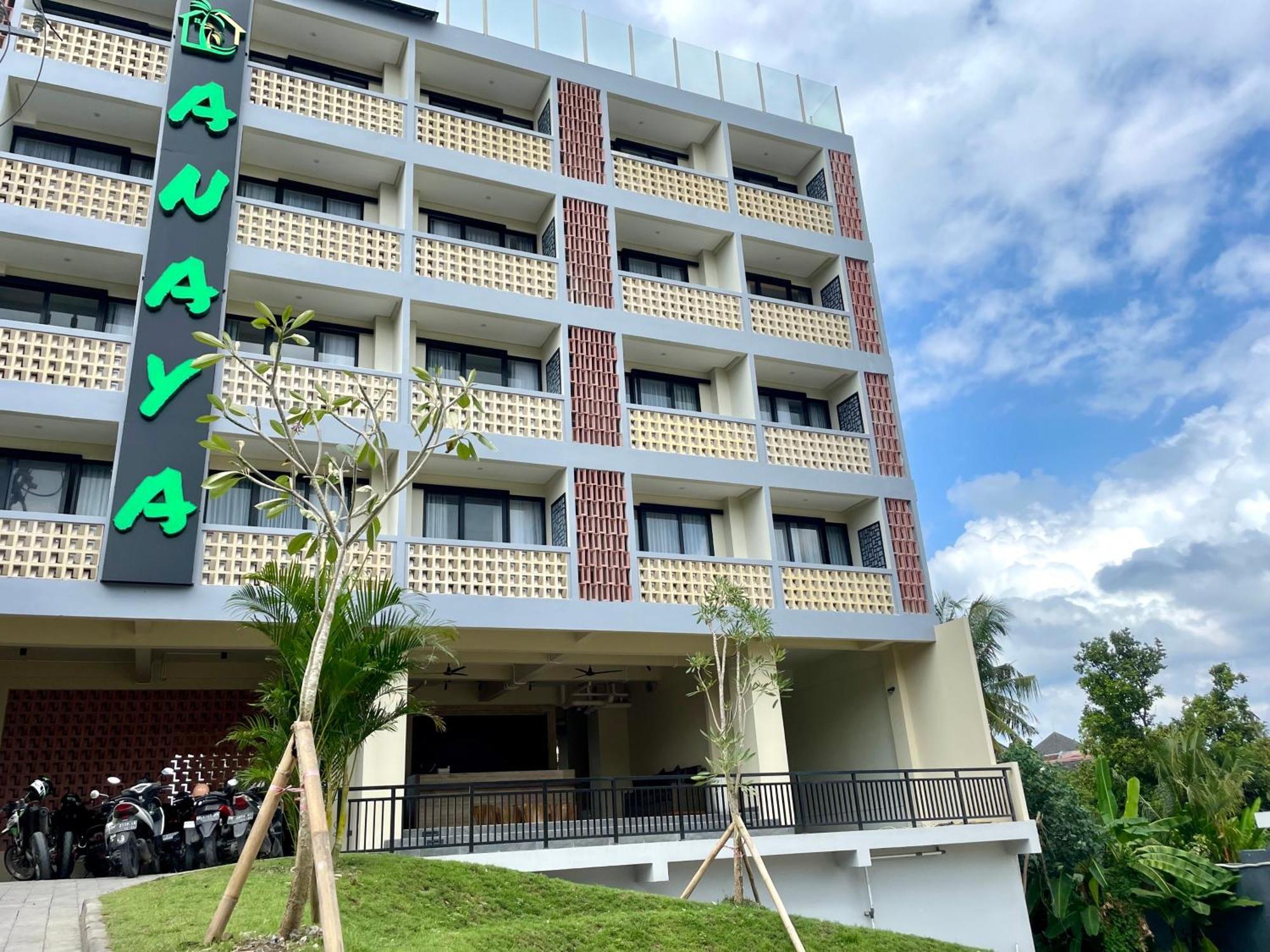 Anaya Hotel Canggu Buitenkant foto