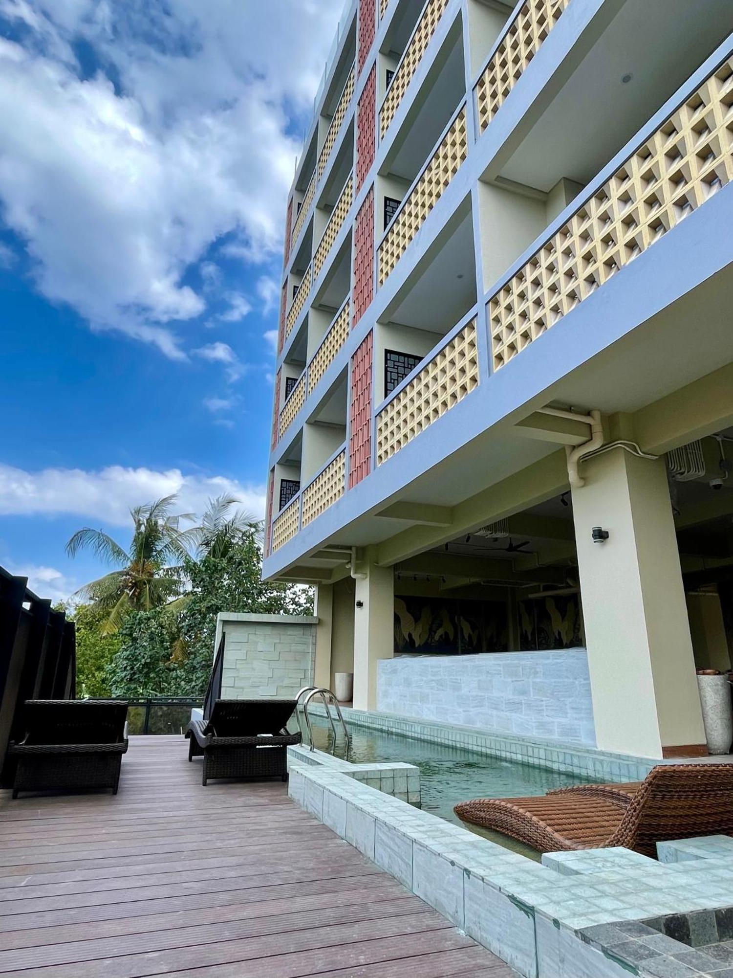 Anaya Hotel Canggu Buitenkant foto